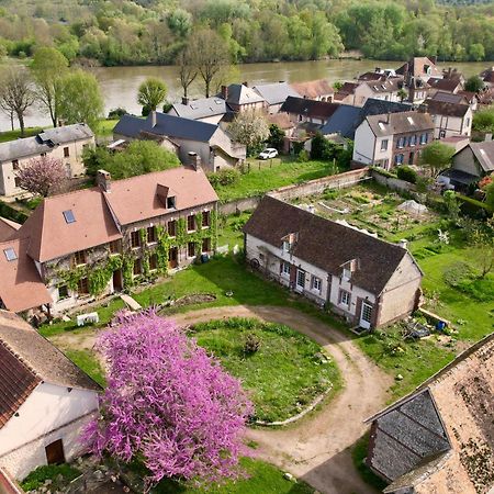 Vila Les Jardins De Felicie Poses Exteriér fotografie