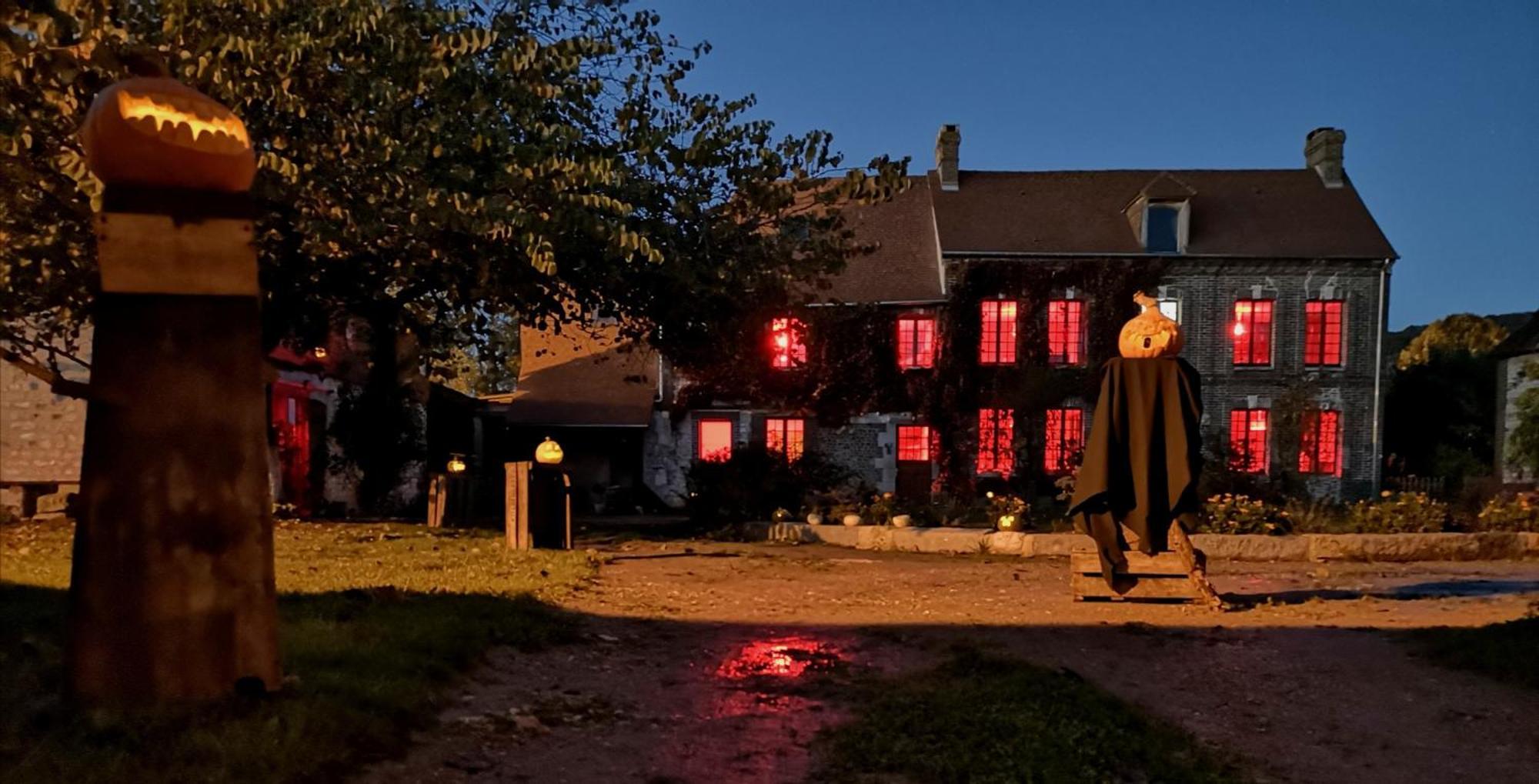 Vila Les Jardins De Felicie Poses Exteriér fotografie