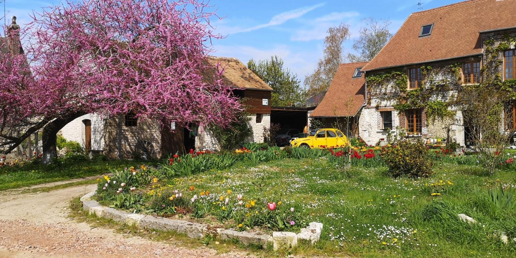 Vila Les Jardins De Felicie Poses Exteriér fotografie