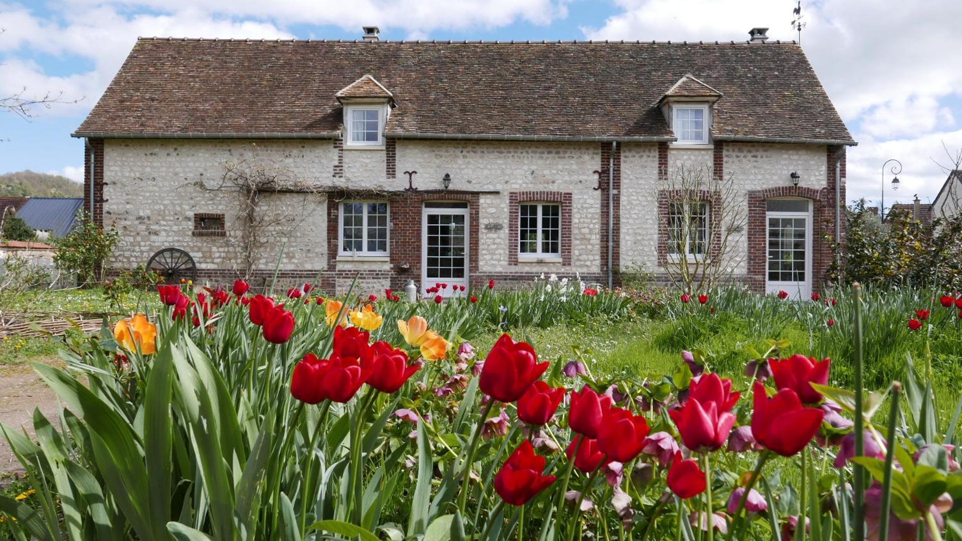 Vila Les Jardins De Felicie Poses Exteriér fotografie