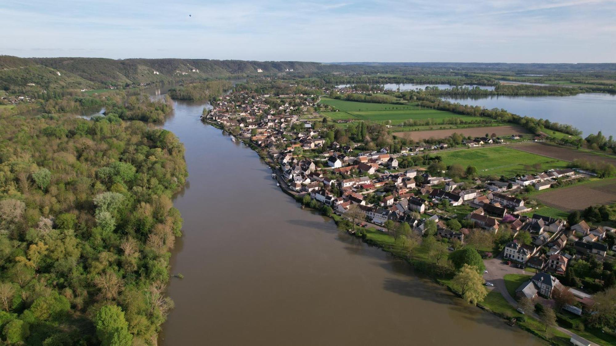 Vila Les Jardins De Felicie Poses Exteriér fotografie