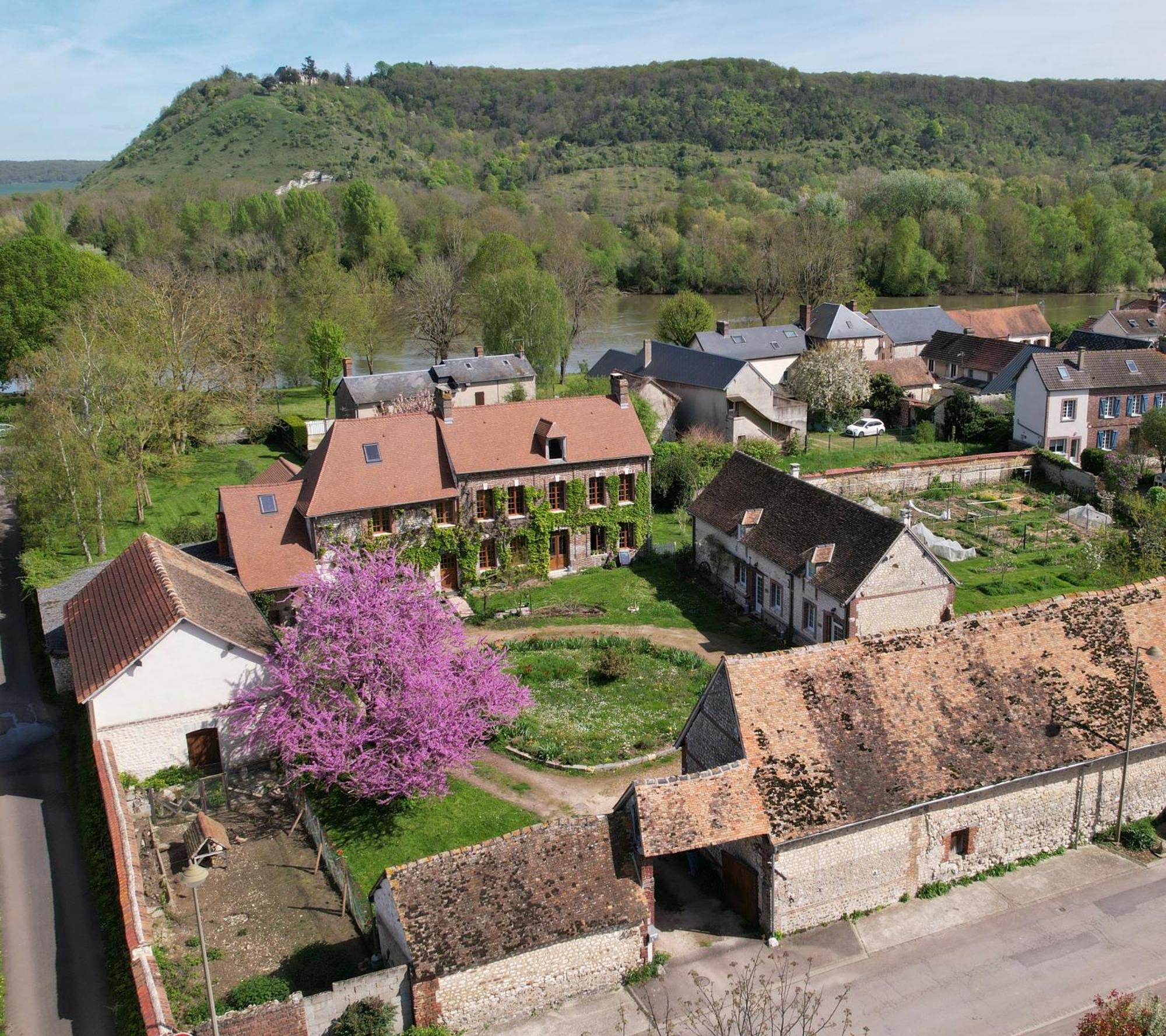 Vila Les Jardins De Felicie Poses Exteriér fotografie