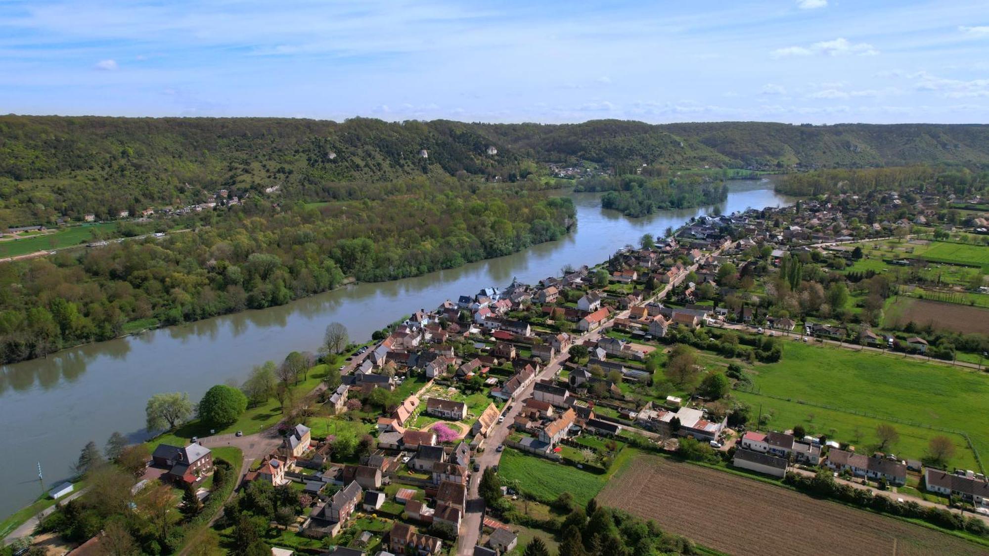 Vila Les Jardins De Felicie Poses Exteriér fotografie