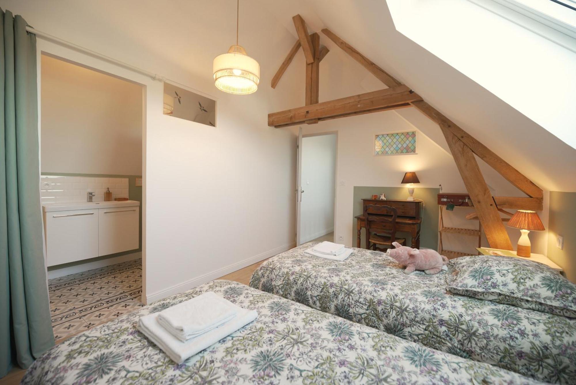Vila Les Jardins De Felicie Poses Exteriér fotografie